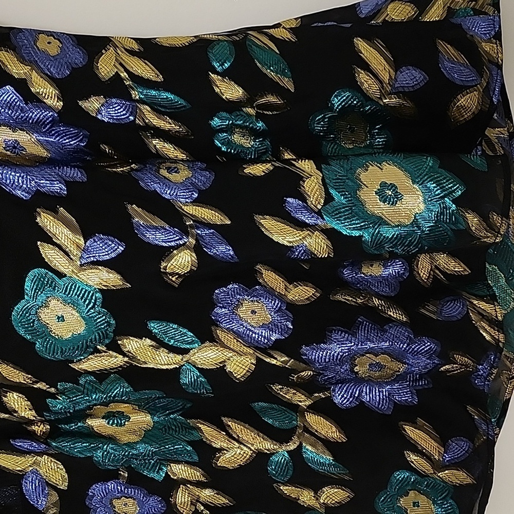 NWT Lovers and Friends Baby Doll Metallic Floral Rhode Cami Tank Top Size Medium - Picture 13 of 16